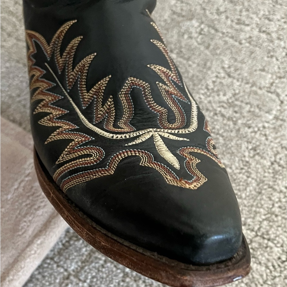 Lucchese Black Leather Western Cowboy Boots Stitched embellishments Rare 9.5 M! - Picture 13 of 16